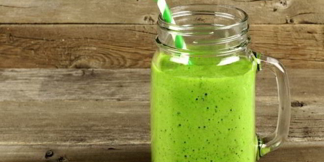 Рецепт питательного молочного коктейля с зеленью и специями