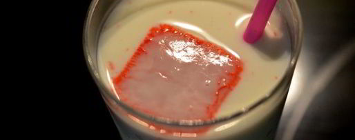 Шаг 5: цветного льда для молочных коктейлей