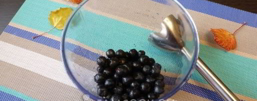 Шаг 3: морса из черноплодной рябины