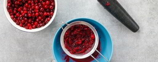 Шаг 4: морса из замороженной клюквы