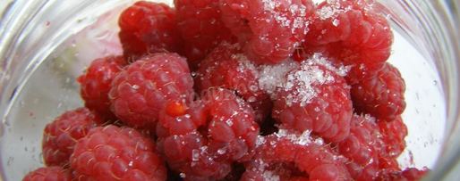 Шаг 2: малиновой наливки из малины