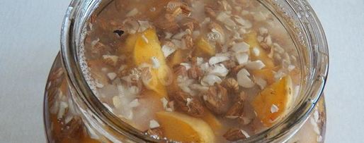 Шаг 11: абрикосовой настойки