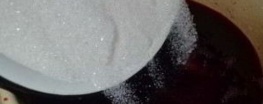 Шаг 2: настойки вишневой на водке