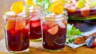 Рецепт Сангрии с корицей и фруктами