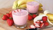Рецепт Бананова-клубничного смузи с сиропом Гренадин
