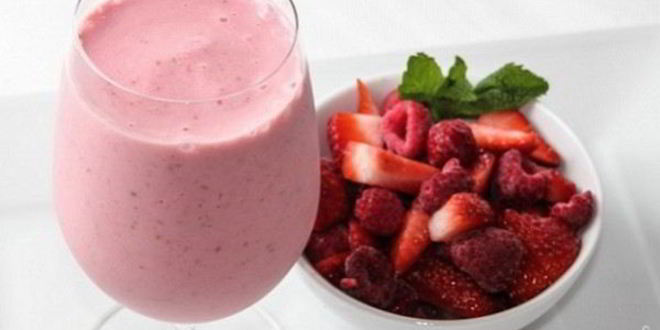 Рецепт клубничного смузи с овсянкой