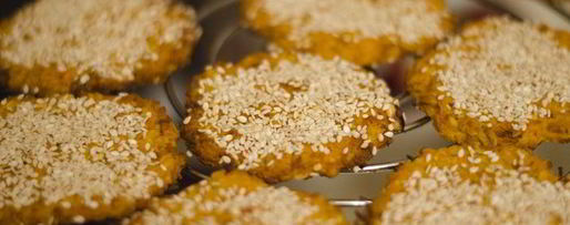 Шаг 2: морковного печенья с бананово-клубничным смузи