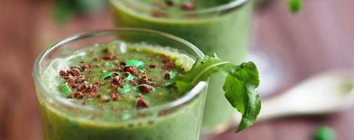 Шаг 2: смузей из щавеля, фруктов и хлопьев