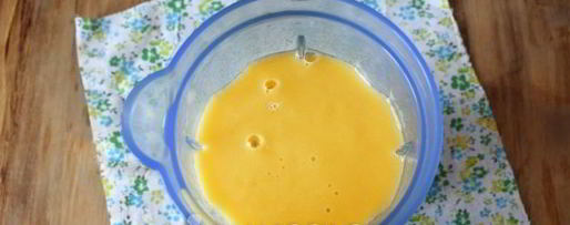 Шаг 6: смузей из яблока и консервированного манго