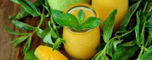 Шаг 8: смузей из яблока и консервированного манго