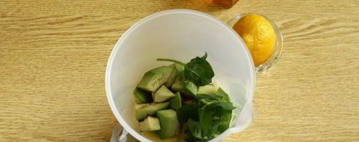 Шаг 4: смузей с авокадо и яблоками