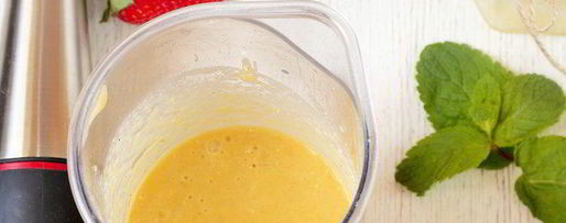 Шаг 1: смузей с бананом и манго