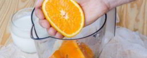 Шаг 2: смузей с хурмой и бананом