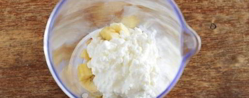 Шаг 4: смузей с творогом и бананом