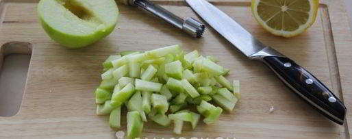 Шаг 2: смузей с яблоком и творогом