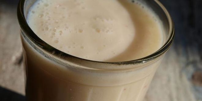 Рецепт смузей вкусняшка из дыни и персика