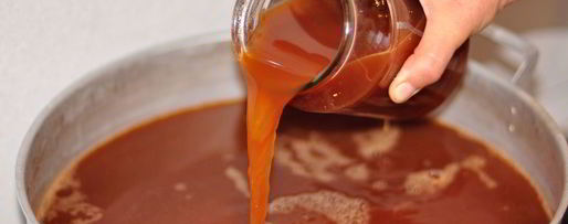 Шаг 1: пастеризованного яблочного сока