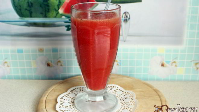 Рецепт Пряного томатно-сельдереевый сок
