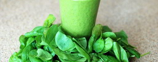 Шаг 1: сока из яблока моркови и шпината