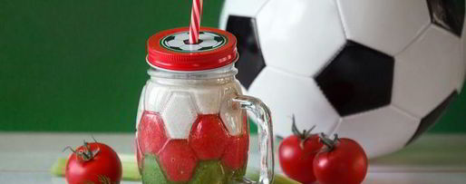 Шаг 13: томатного сока с зеленой гречкой, сельдереем и сметаной