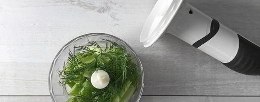 Шаг 2: томатного сока с зеленой гречкой, сельдереем и сметаной