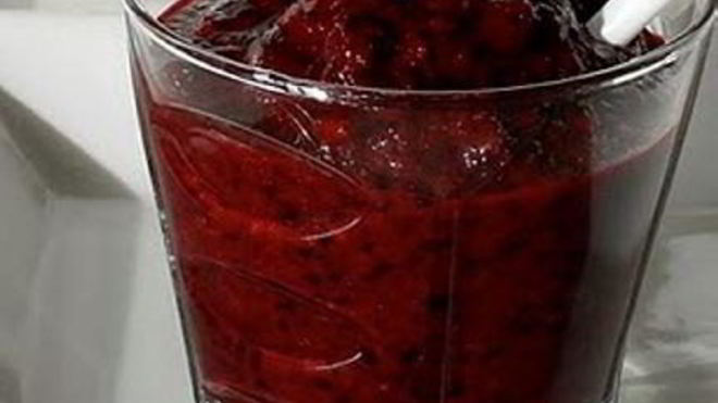 Рецепт Витаминного напитка из свеклы, моркови и черники