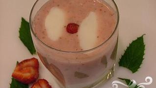 Рецепт Витаминного напитка с мятой и клубникой