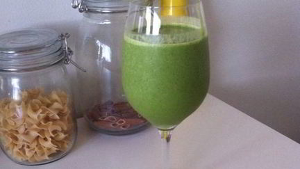 Рецепт Зеленого коктейля с финиками