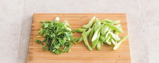 Шаг 2: азиатского салата из гречневой лапши и тофу