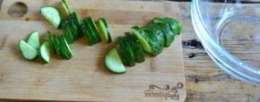 Шаг 1: греческого салата классического