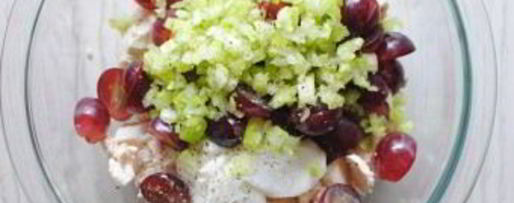 Шаг 1: греческого салата с курицей и йогуртом