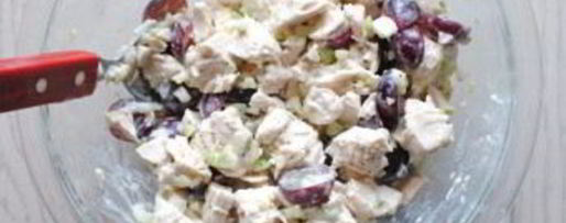 Шаг 2: греческого салата с курицей и йогуртом