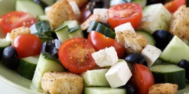 Рецепт греческого салата с сухариками