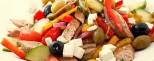 Шаг 8: греческого салата с тунцом