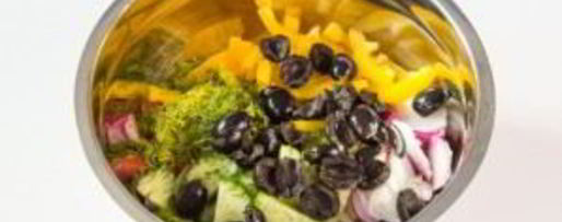 Шаг 4: салата греческого с сыром фета