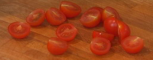 Шаг 2: салата из гречки с копченой курицей, помидорами и руколой