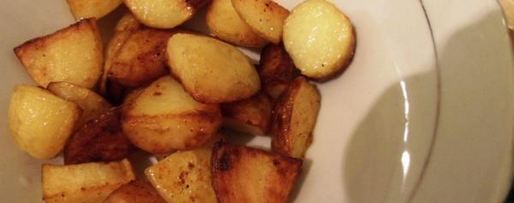 Шаг 4: горячего картофельного салата с острым соусом