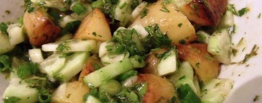 Шаг 7: горячего картофельного салата с острым соусом