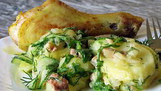 Рецепт Картофельно-огуречного салат с хрустящей курочкой