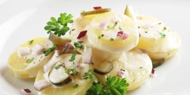 Рецепт картофельного салата с грецкими орехами и эстрагоном