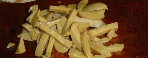 Шаг 1: картофельного салата с грибами и клюквой