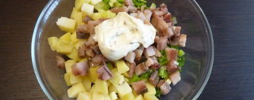 Шаг 5: картофельного салата с копченой рыбой