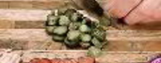 Шаг 1: картофельного салата с копченостями