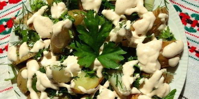 Рецепт картофельного салата с заправкой из феты