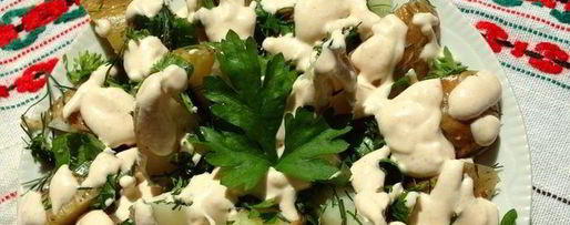 Шаг 4: картофельного салата с заправкой из феты