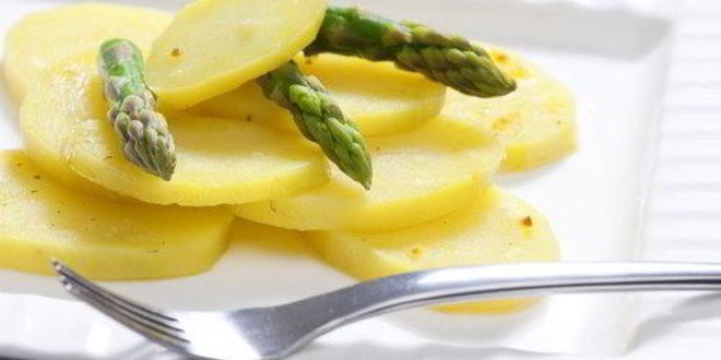 Рецепт картофельного салата со спаржей по-деревенски