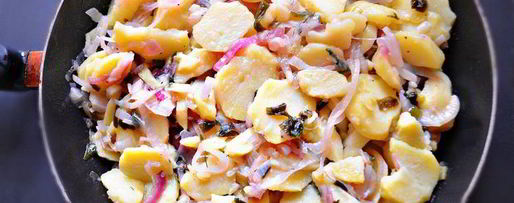 Шаг 5: салата из картофеля и черемши