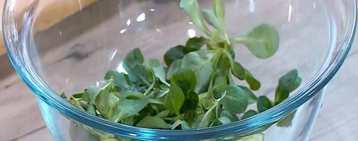 Шаг 5: салата из молодого картофеля с редисом и заправкой из феты