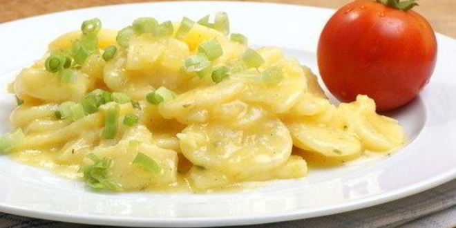 Рецепт салата из молодого картофеля с зеленым луком