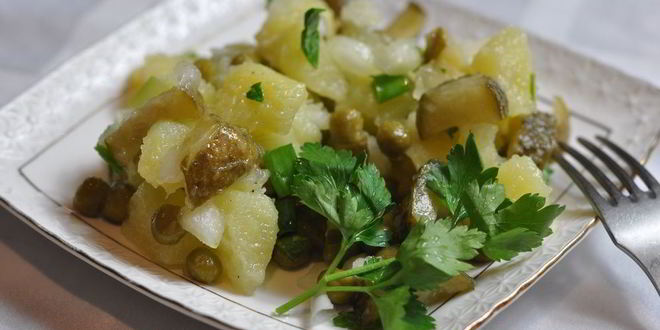 Рецепт салата картофельного с маринованными огурцами